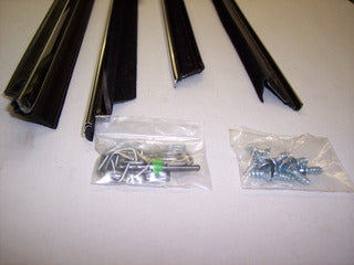 1971-1976 Chevrolet Impala and Caprice 4-door hardtop Front door window sweep set.